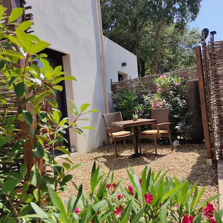 Le Demeure De Poulpican Chambre La Grotte Jacuzzi Charme Romantique Terrasse Privee 300m Plage Et Restaurants Valmer - Golfe Saint Tropez